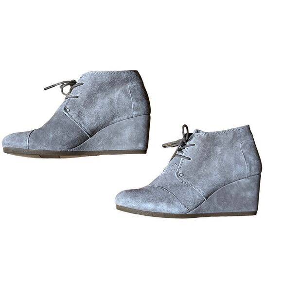 TOMS women's tan suede lace up wedge heel ankle bootie/boot. Size 11 - Picture 1 of 7